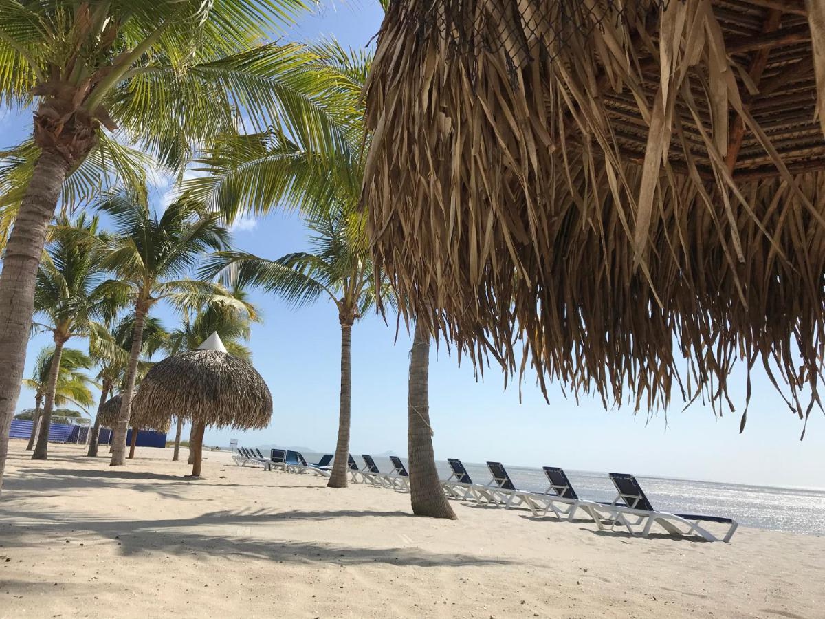 Playa Caracol Chame Aparthotel Exterior photo